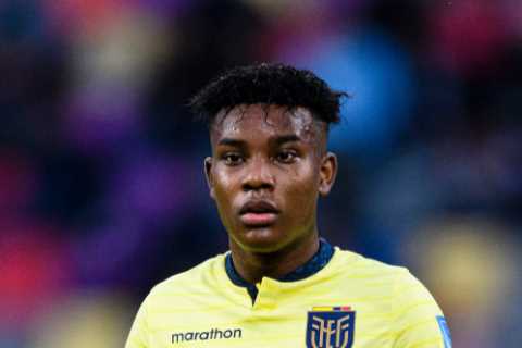 Manchester United Ready for Battle in Pursuit of Casemiro Replacement