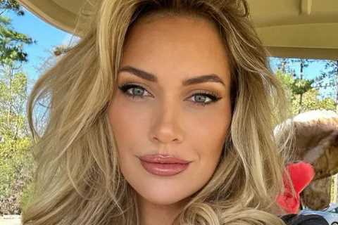 Paige Spiranac Says 'Free the Cleavage' as She Gives Her Top Tips for Playing Golf with Boobs in..