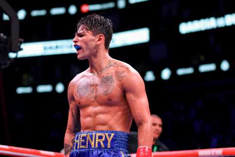 Boxing Champion Announces Birth of First Son and Divorce Just Two Hours Later