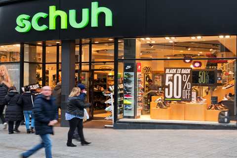 Shoppers outraged as popular shoe chain abruptly closes store