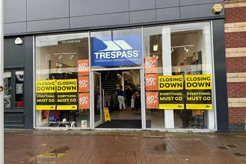 Outdoor clothes shop launches closing down sale before shutting branch over Easter
