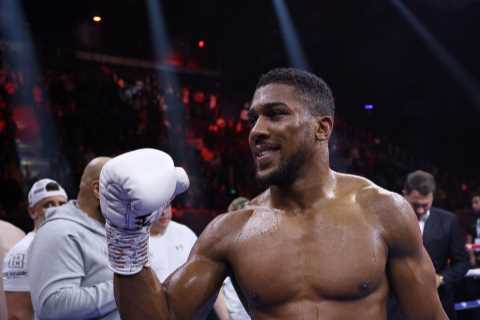 Francis Ngannou Warns Anthony Joshua: You Don't Have a Chin!