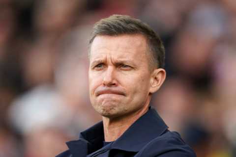Former Premier League boss slams 'a***hole' Roy Keane in shock X-rated swipe at Man Utd legend