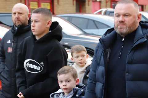Wayne Rooney Returns to Old Trafford After Birmingham Sacking