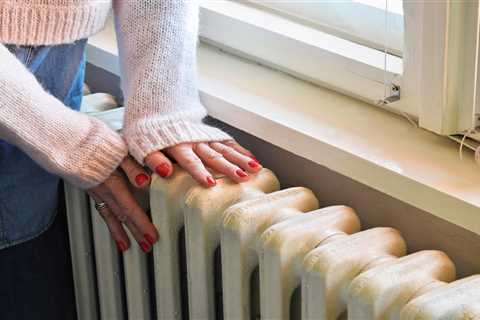 Keep Your Home Warm While the Heating is Off with £1 Essential, Expert Reveals