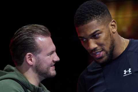 Anthony Joshua Credits Tyson Fury's Former Trainer for His Vicious Comeback