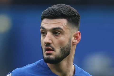 Chelsea Star Armando Broja at Center of Premier League Transfer Battle
