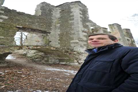 Man Buys Crumbling Castle for Just £1 and Turns it into a Tourist Attraction