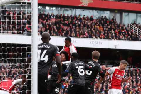 Man Utd Legend Gary Neville Accuses Arsenal Fans of Hypocrisy