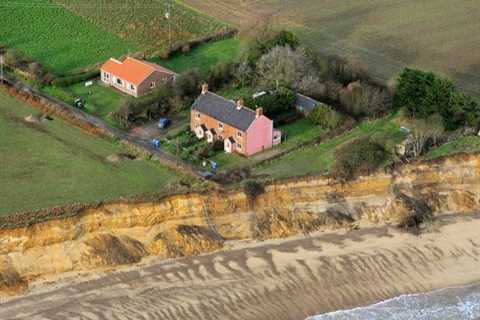 Woman Rebuilds Homes on Cliffside Despite Erosion Threat