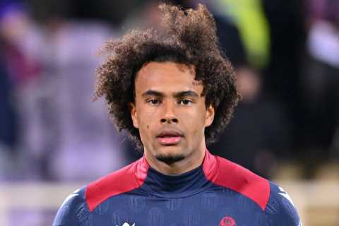 Man Utd Leading Arsenal in Joshua Zirkzee Transfer Race