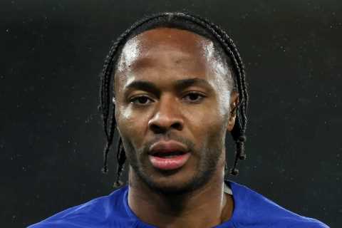 Raheem Sterling's Semi-Final Goal Curse Persists as Chelsea Triumphs in 6-1 Middlesbrough Victory