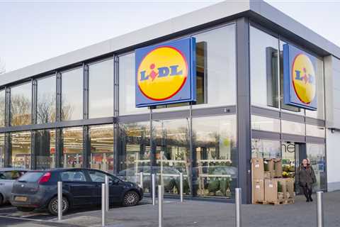 Lidl workers set to be highest-paid supermarket staff in UK