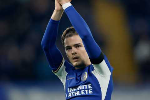 Chelsea Youngster Leo Castledine Receives High Praise from Club Legend John Terry