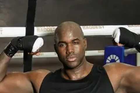 I’m a 6ft 9in former basketball star but I quit the sport… now I’m a boxer who could secretly help..