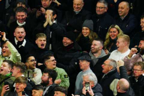 Fulham 0 Newcastle 2: Toon Legends Celebrate FA Cup Win