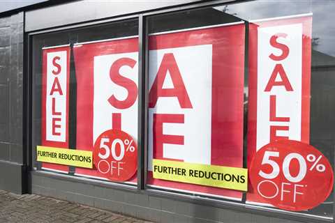 UK Shop Price Inflation Falls to 18-Month Low as Retailers Offer Discounts