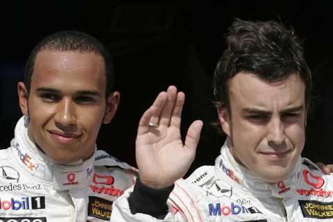 Fernando Alonso Opens Up About Intense Rivalry with Lewis Hamilton During Their Time as F1..