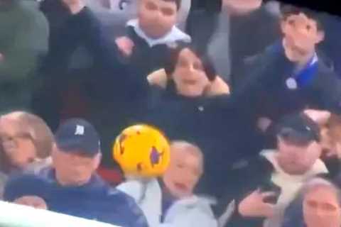Eagle-eyed fans spot moment Darwin Nunez’s shot almost smacks Astrid Wett in face at Liverpool vs..