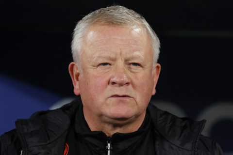 Premier League Manager Furious at Assistant Referee for Eating Sandwich During Conversation After..