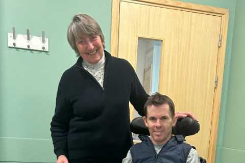 Jockey Graham Lee Smiles in First Photo Since Life-Threatening Fall