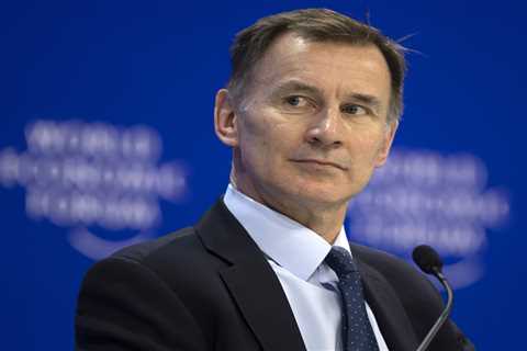Terror Attacks on Red Sea Shipping Threaten Tax Cuts in UK Budget