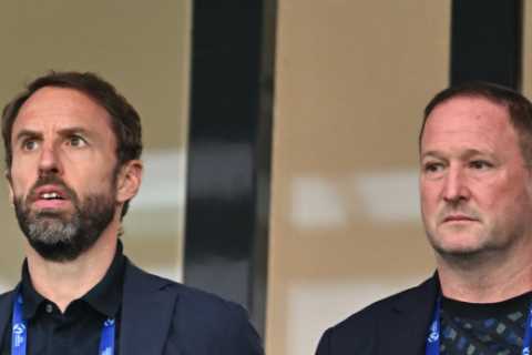 England Assistant Steve Holland Linked to Premier League Jobs