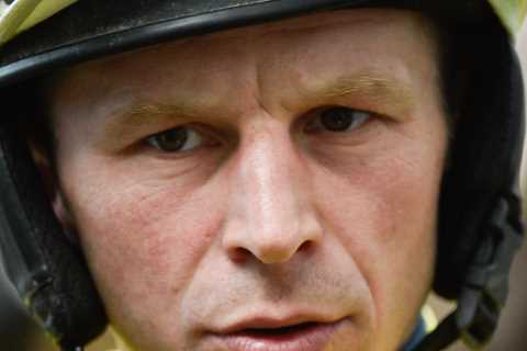 Horse-Racing Community Mourns the Loss of Two Jockeys