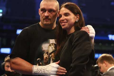 Oleksandr Usyk Missed Birth of Daughter While Training for Tyson Fury Fight Before Bout Was..