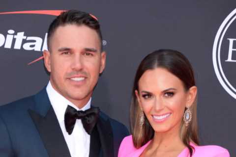 Golf Superstars Brooks Koepka and Graeme McDowell Planning Surprise Visit to Kempton to See Star..