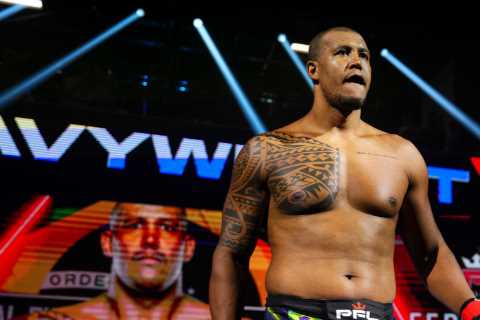 6ft 8in MMA Champion Offers Sparring Help to Oleksandr Usyk for Tyson Fury Fight