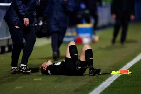Chelsea Women's Match Temporarily Suspended After Injury to Assistant Referee Ceri Williams