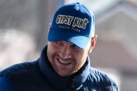 Tyson Fury Spotted Filling Up His Car with Gloves On After Eye Injury