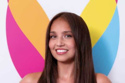 Love Island Star Amber Wise Follows in Her Legendary Premier League Hardman Father's Footsteps