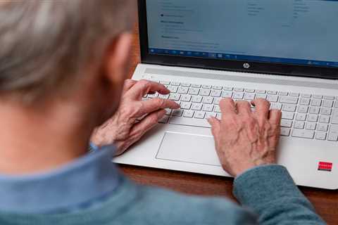Elderly Man Conned Out of £17,000 by Phone Scammers Pretending to be His Bank