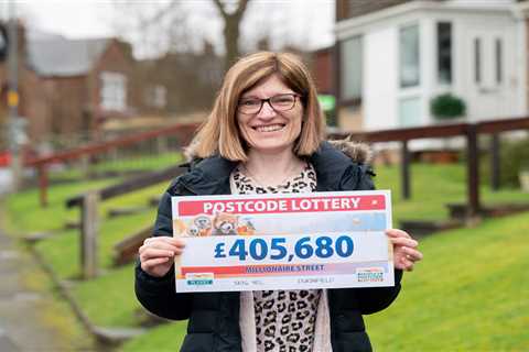 Mum who tragically lost twin boys wins £400k in lottery and vows to give back