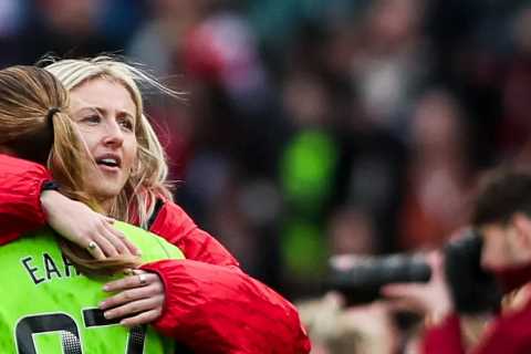 Leah Williamson Withdraws from England Squad Due to Injury