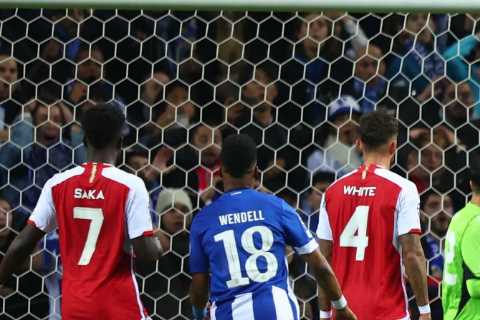 Porto Announcer's Blunder After Miss vs Arsenal