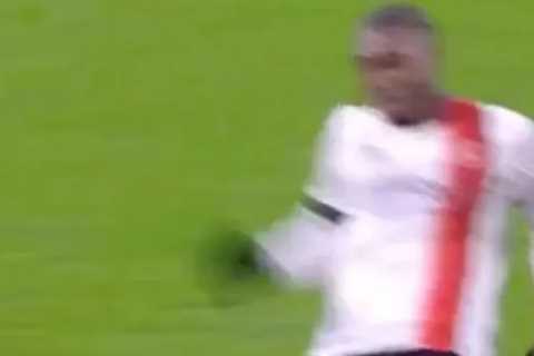 Fans Amused as Liverpool's Gakpo Accidentally Kicks Wrong Ball in Match Against Luton