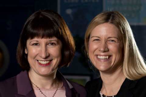 Labour’s Rachel and Ellie Reeves aim to make history as first sisters in Cabinet