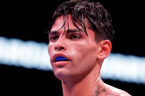 Ryan Garcia announces relationship with OnlyFans star Mikaela Testa and trains her to box