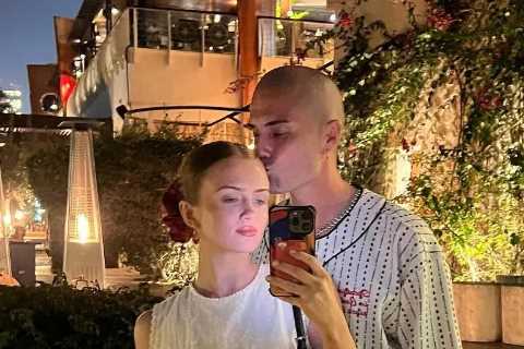 Max George defends Maisie Smith against 'gold digger' troll on Dubai holiday