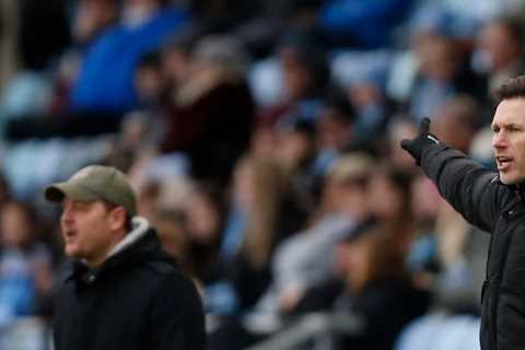 Gareth Taylor signs new three-year deal with Manchester City’s Women’s team