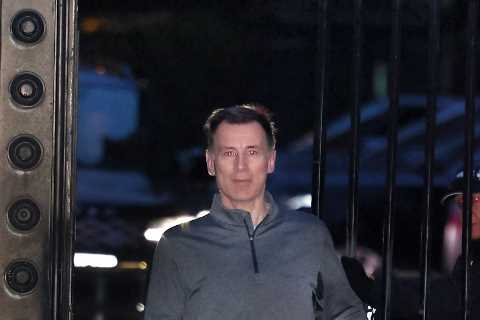 Hard-working Brits to Receive £900 Tax Cut as Chancellor Jeremy Hunt Slashes National Insurance in..