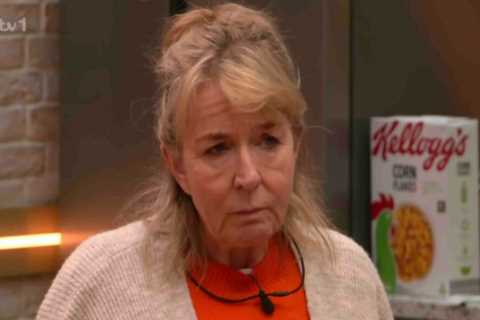 Fern Britton opens up about marriage split from Phil Vickery: 'I was knocked for six'
