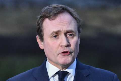 Security Minister Urges Increase in Defence Spending
