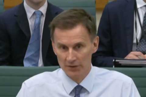 Jeremy Hunt criticizes Labour's 'scaremongering' over National Insurance plan