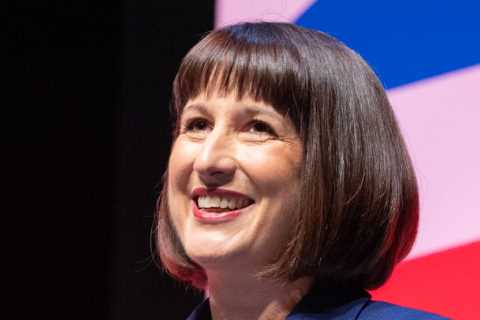 Labour Plans to Boost Economy with Crack Squad of Experts