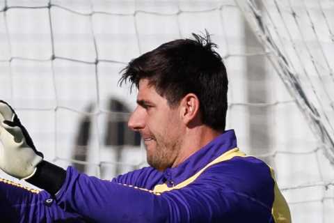 Thibaut Courtois Leaves Real Madrid Training in Tears After Suffering New Injury