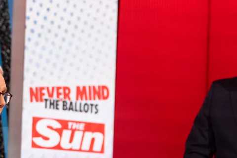 Keir Starmer slams changes to England footie shirt and demands price reduction